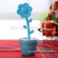Promotional Flower Wholesale Silicone Tea Strainer With Ceramic Tidy Pot